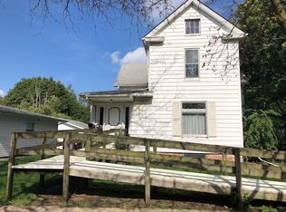 310 E 5th St, Gridley, IL 61744