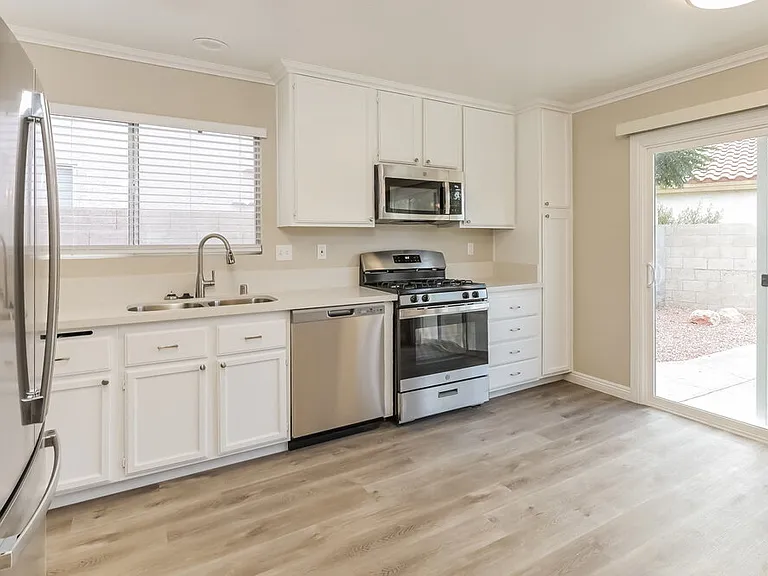 2562 Machado Dr — Photo 6