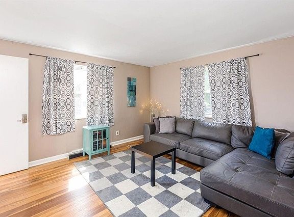 3rd image of 783 Gilcrest Ln #1