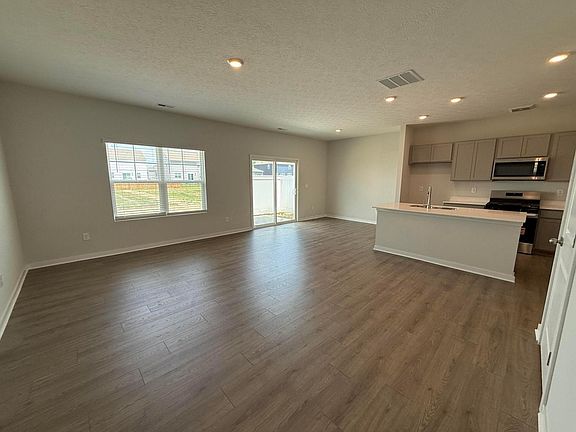3rd image of 6308 Marinelli Dr N