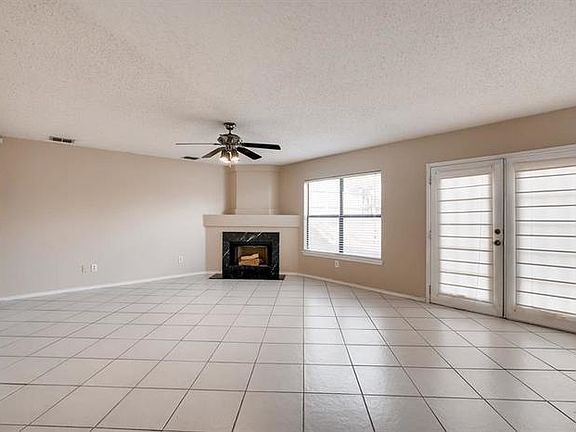 4th image of 437 Capricorn Dr