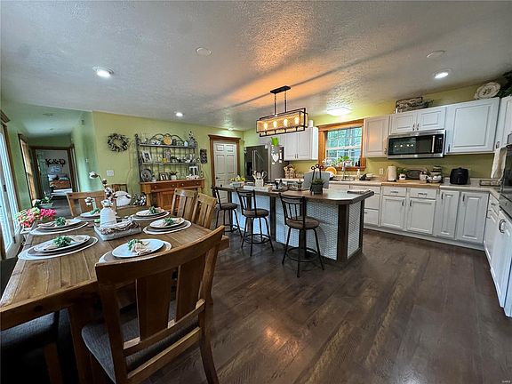 4th image of 191 Rolling Hills Dr