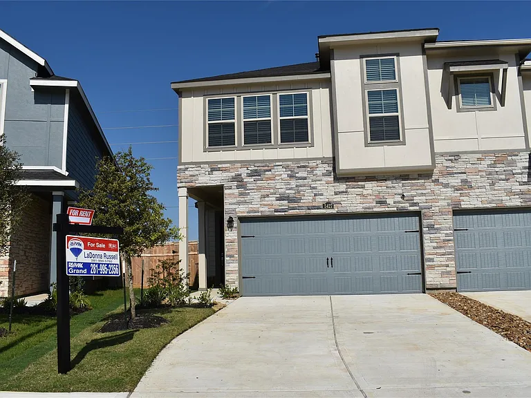 5427 Holly Haven Ct — Photo 1