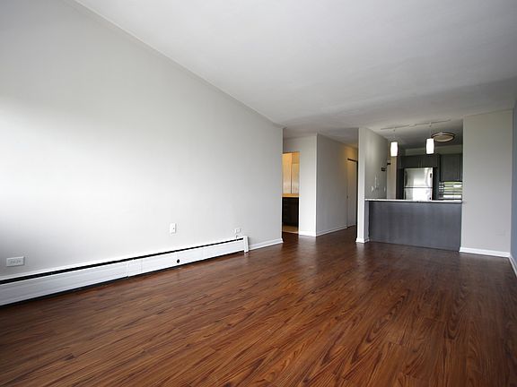 5th image of 1704 N North Park Ave #5A
