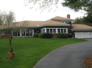 18A Governors Ln, Bethel, CT 06801