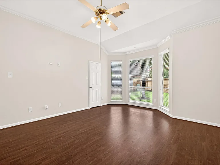 12831 Dove Point Ln — Photo 33