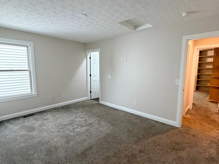 9327 Polaris Green Dr — Photo 38