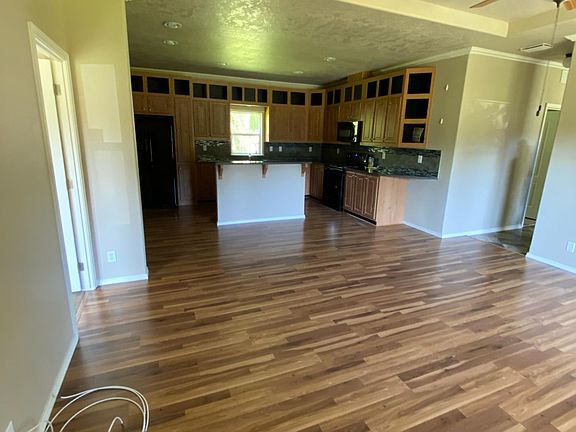 Entrance into living room