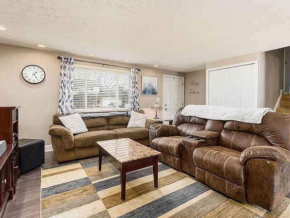5th image of 6332 Rockland Dr