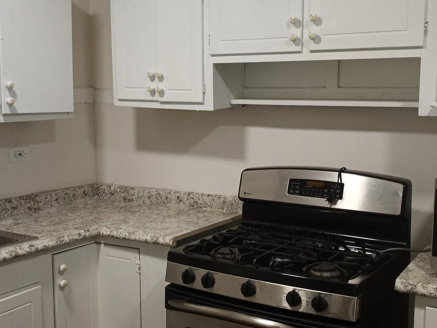 2 bed, $2,200 — Photo 2