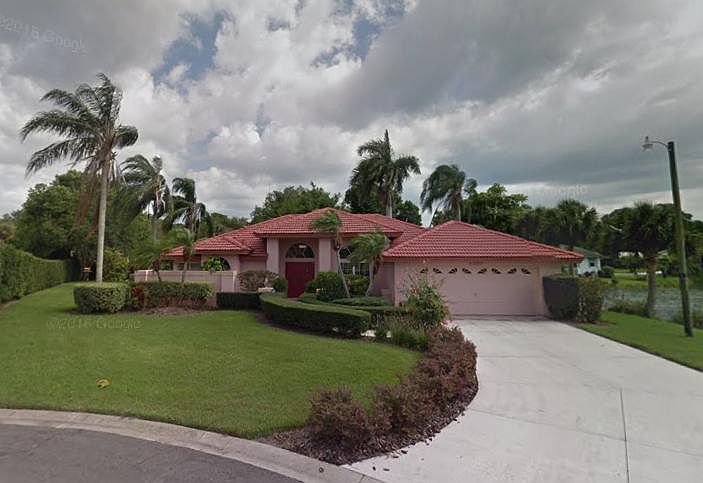 1st image of 2285 Lakewood Dr