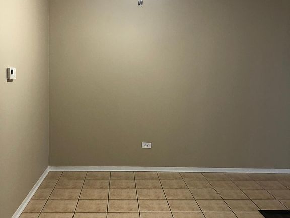 5th image of 6324 W 63rd St #10