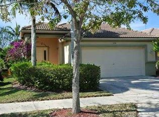 334 Conservation Dr, Weston, FL 33327