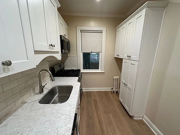 2nd image of 254-22 Northern Blvd E #2