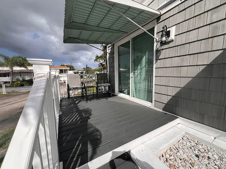 8709 SW 15th St — Photo 12