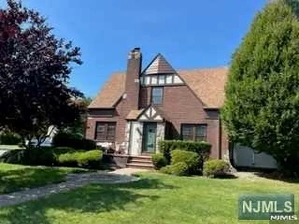 53 Leswing Ave, Saddle Brook, NJ 07663