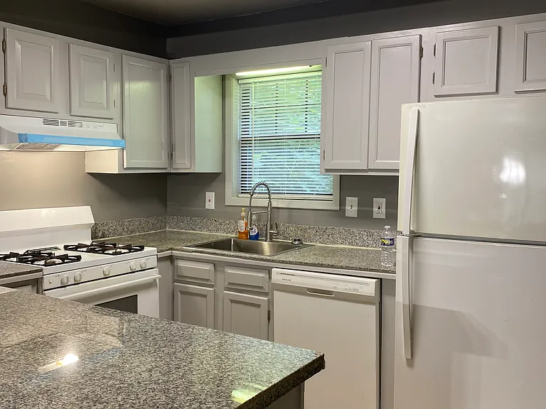 1615 Cannonball Ct — Photo 2