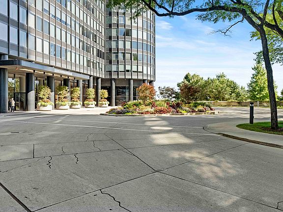 2nd image of 155 N Harbor Dr APT 5306
