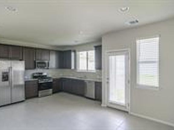 5th image of 1257 Goforth Rd