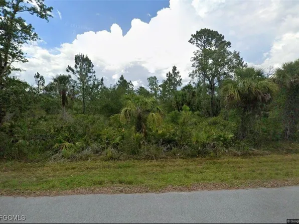 Chamberlain Blvd, North Pt, FL 34286