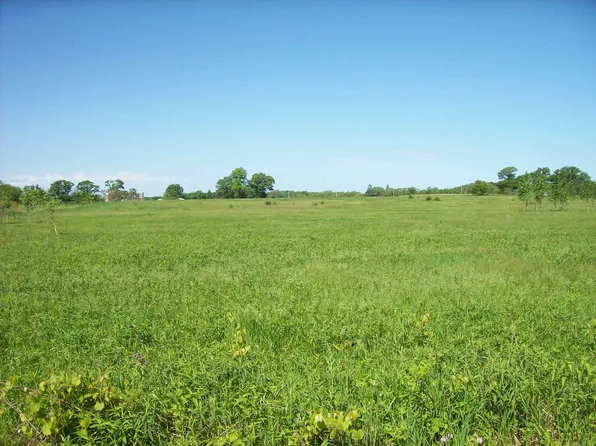 N3780 Fandrich St, Oxford, WI 53952