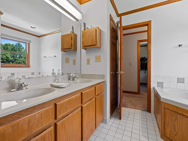 3010 Eaker Dr — Photo 22