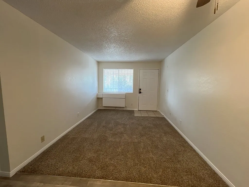 1 bed, 1.0 bath, 462 sqft, $850 — Photo 3