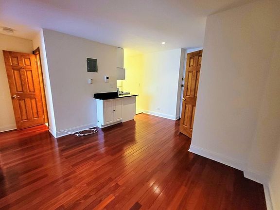 2nd image of 135 E 17th St APT 6C