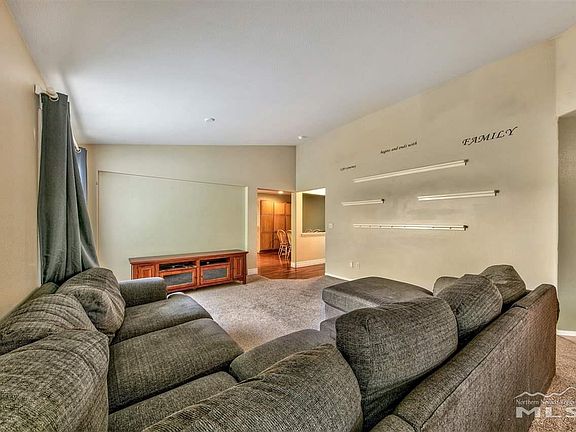 3rd image of 7725 Lobo Ct