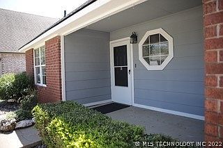 3rd image of 13822 S Nyssa Ct