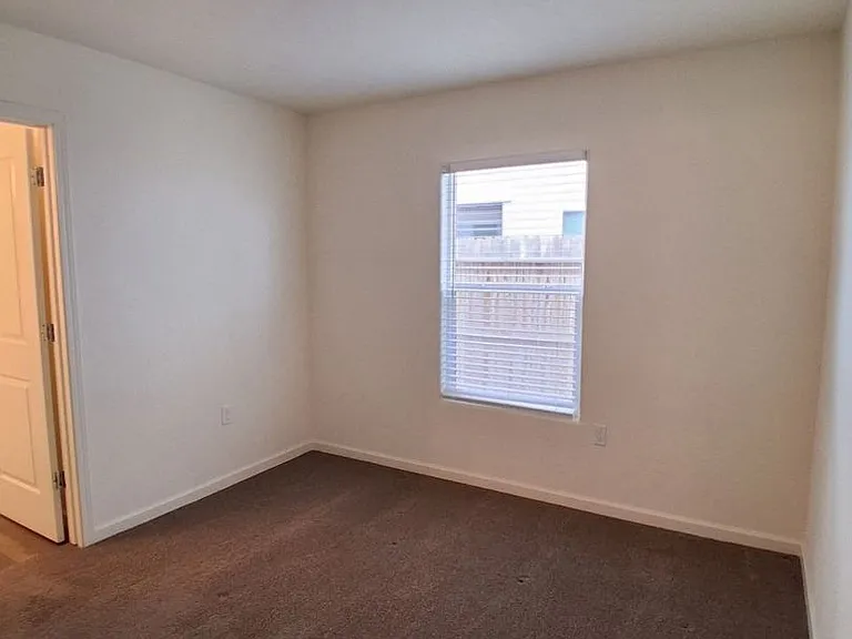 1646 Concord Ave — Photo 12