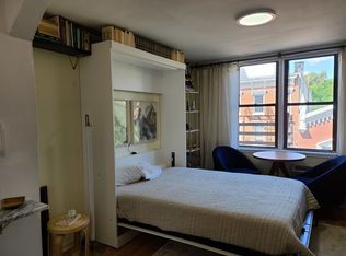 542 E 11th St #5, New York, NY 10009