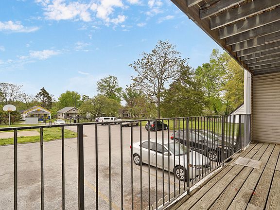 3rd image of 865 S Douglas Ave #7
