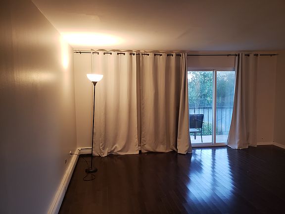 4th image of 2411 Ogden Ave APT 11