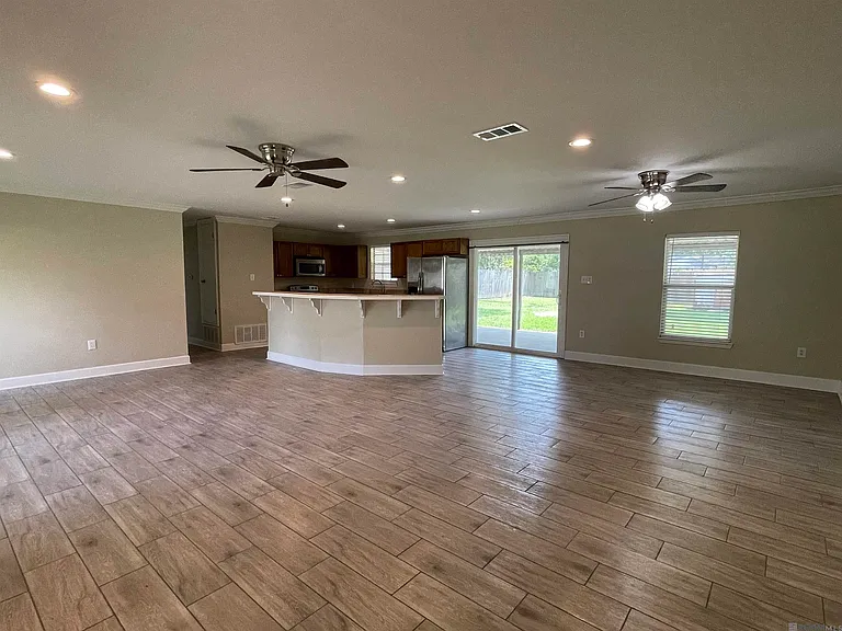 331 E Bolivar Dr — Photo 12