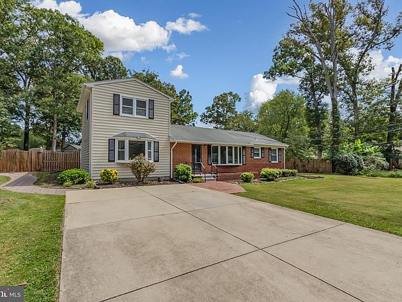 2nd image of 4230 Marion Ln