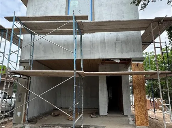 1105 S 19 1/2 St, McAllen, TX 78501