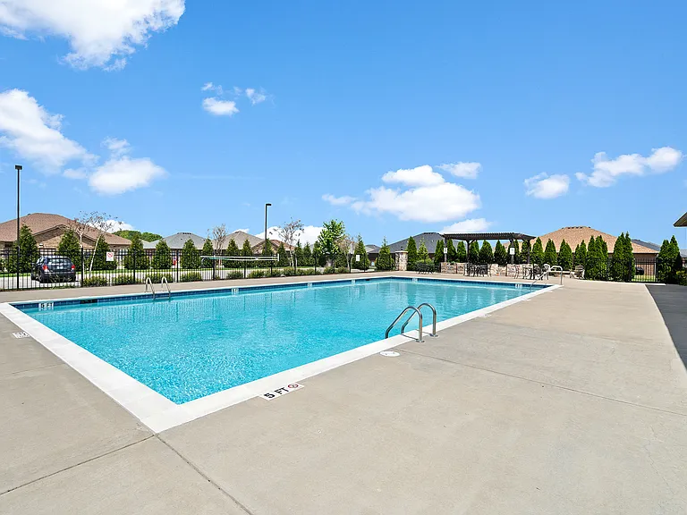 Addison at Rossview — Photo 51
