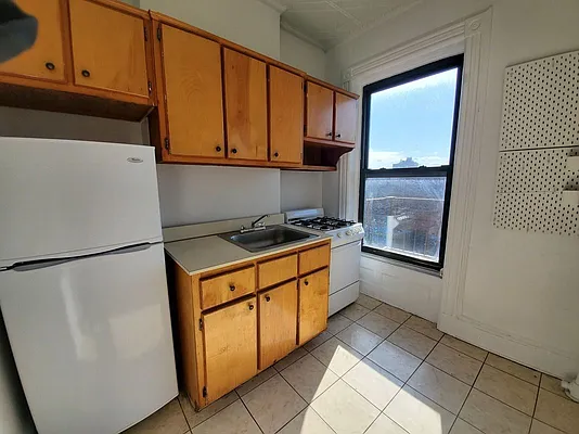 Rented by Ideal Properties Group | media 7
