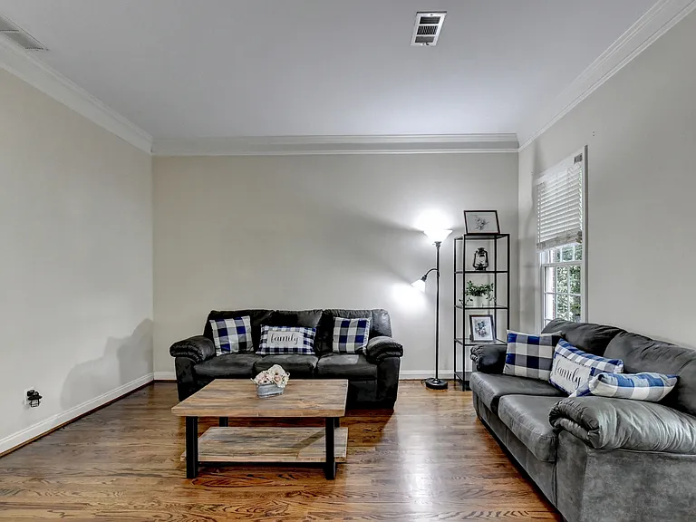 2051 Crown Vetch Ln — Photo 9