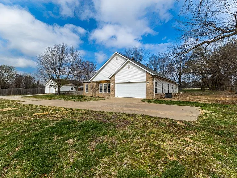 12842 Ruby Rd — Photo 4