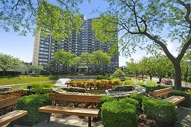 5th image of 1 Bay Club Dr APT 17H