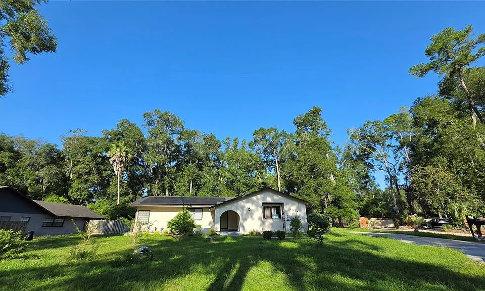 1624 SW 77th Ter