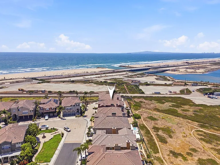 5571 Ocean Terrace Dr — Photo 37