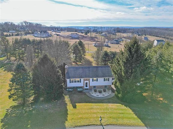 2nd image of 91 Red Oak Ter