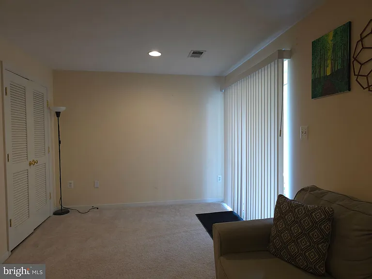 15546 Miller School Pl — Photo 5