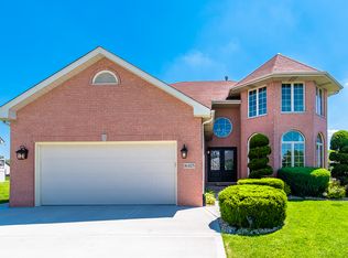 16425 Mayors Row, Orland Hills, IL 60487