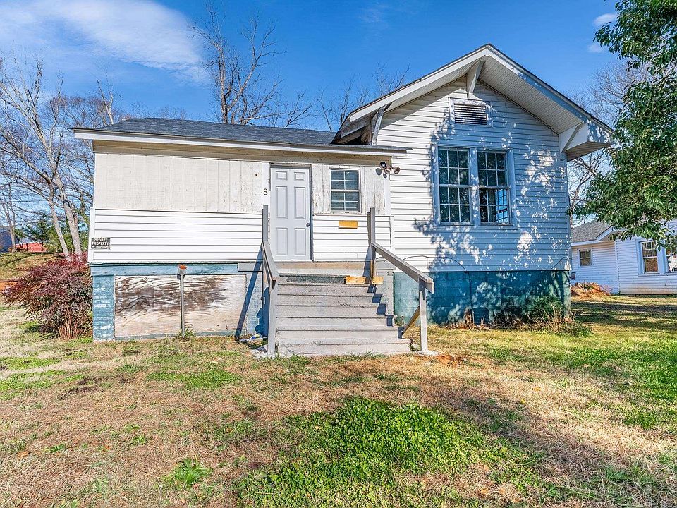 1st image of 115 Larch Cir