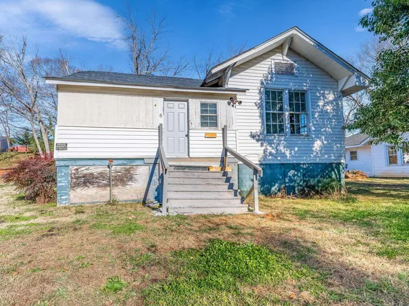 115 Larch Cir, Spartanburg, SC 29303