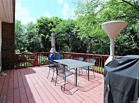 4th image of 10705 Tapestry Ct